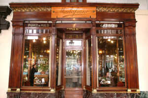 TORINO CAFFE' STORICO "MULASSANO" IN PIAZZA CASTELLO  © LUIGI BERTELLO / PHO-TO.IT