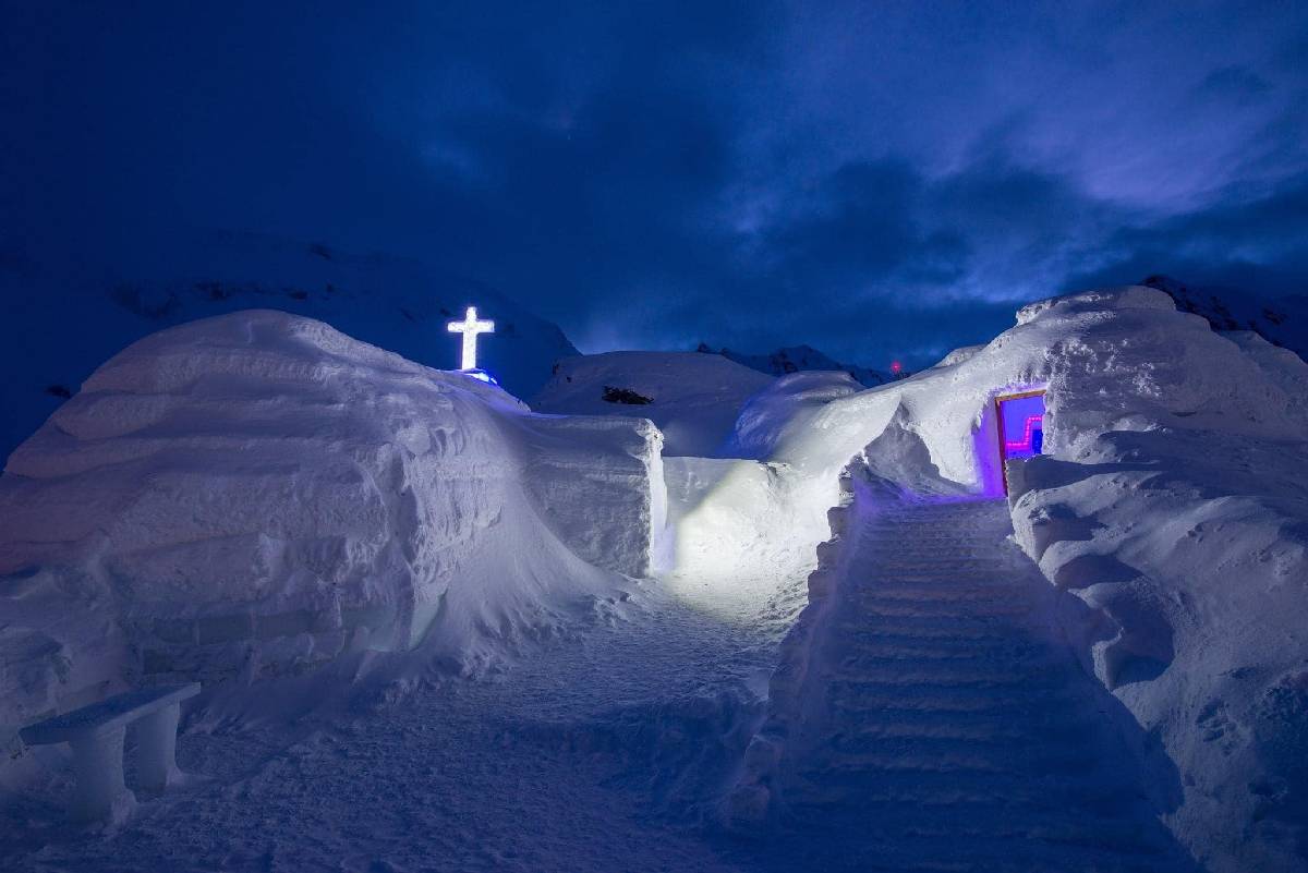 Ice Hotel 2025